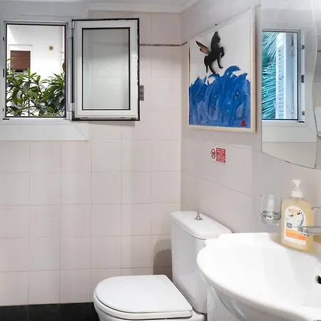 Art House In Apartment Athens